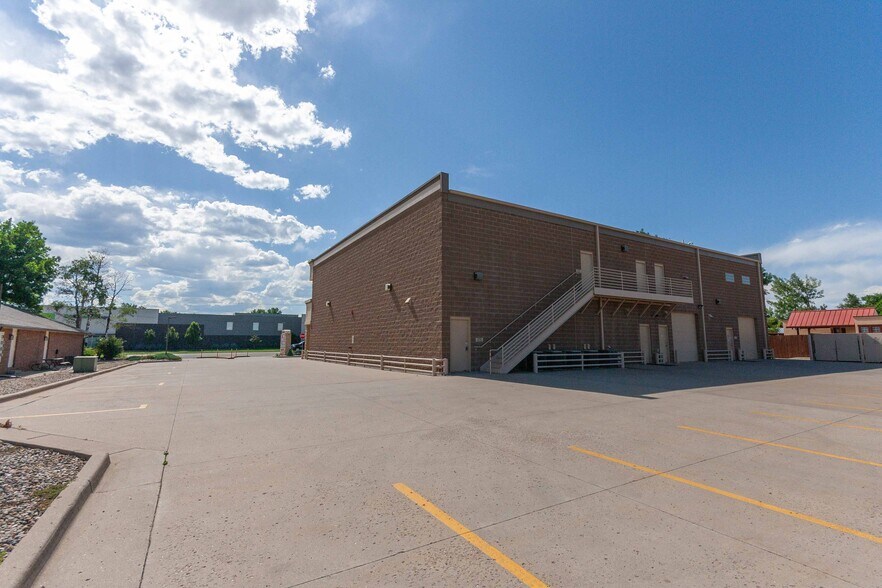 More Photos Of 4194-4208 N Garfield Ave, Loveland Office For Lease