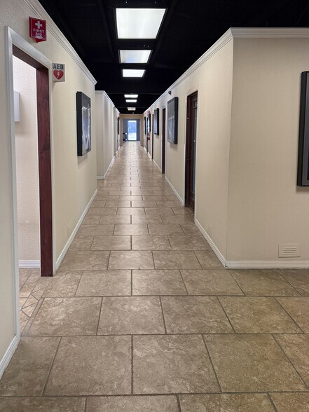More Photos Of 7710 W Highway 80, Midland Office For Sale