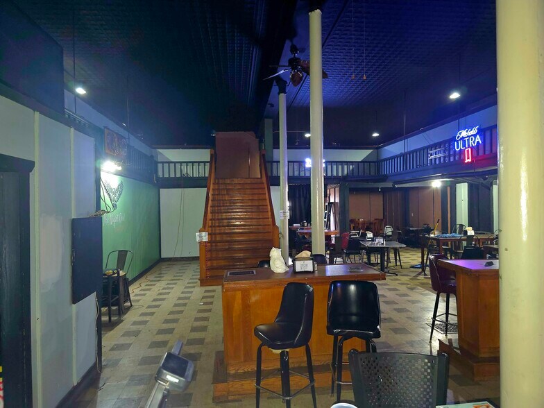 More Photos Of 401 Main St, Tarkio Restaurant For Sale