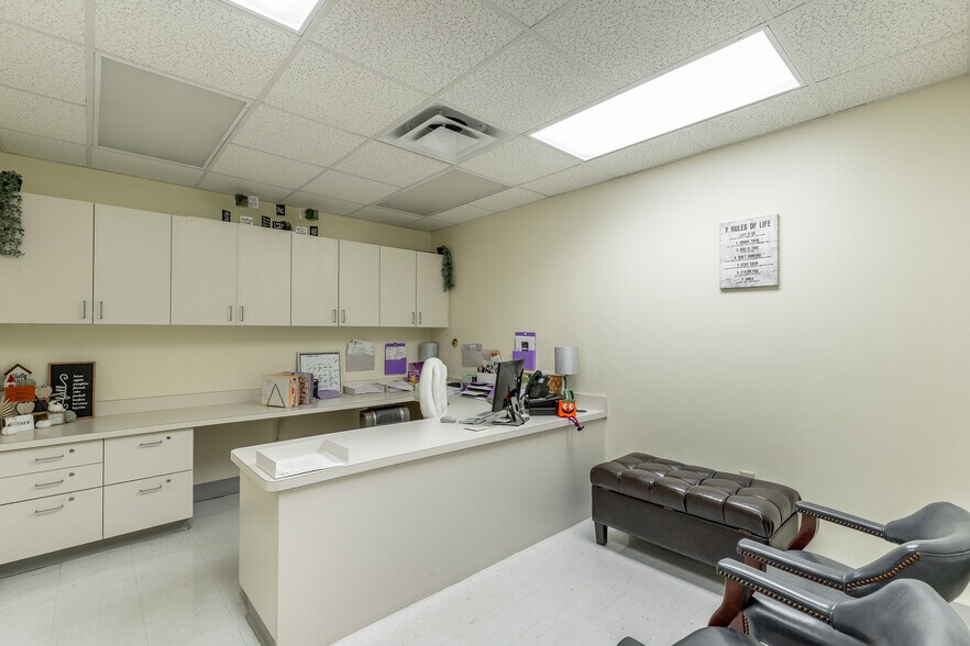 More Photos Of 932 Spring Creek Rd, Chattanooga Office For Sale