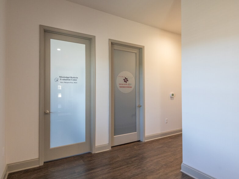 More Photos Of 404 Enterprise Dr, Oxford Medical For Sale