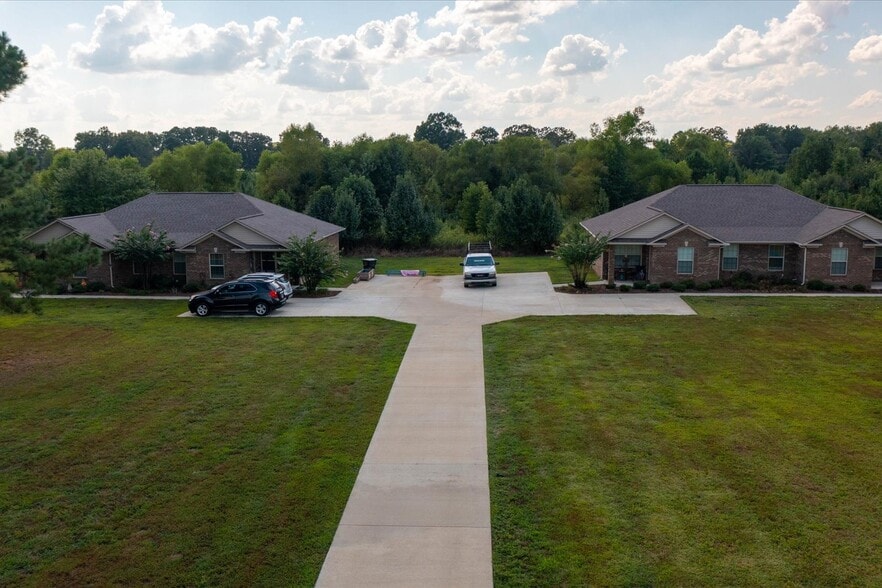 More Photos Of , Lawrenceburg Multifamily For Sale