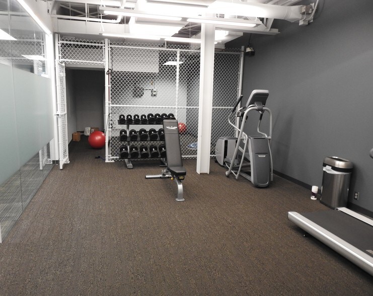 More Photos Of 12301 Whitewater Dr, Minnetonka Office For Lease