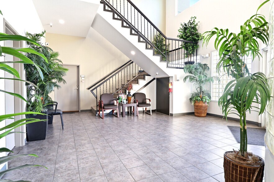 More Photos Of 15490 Civic Dr, Victorville Office For Sale