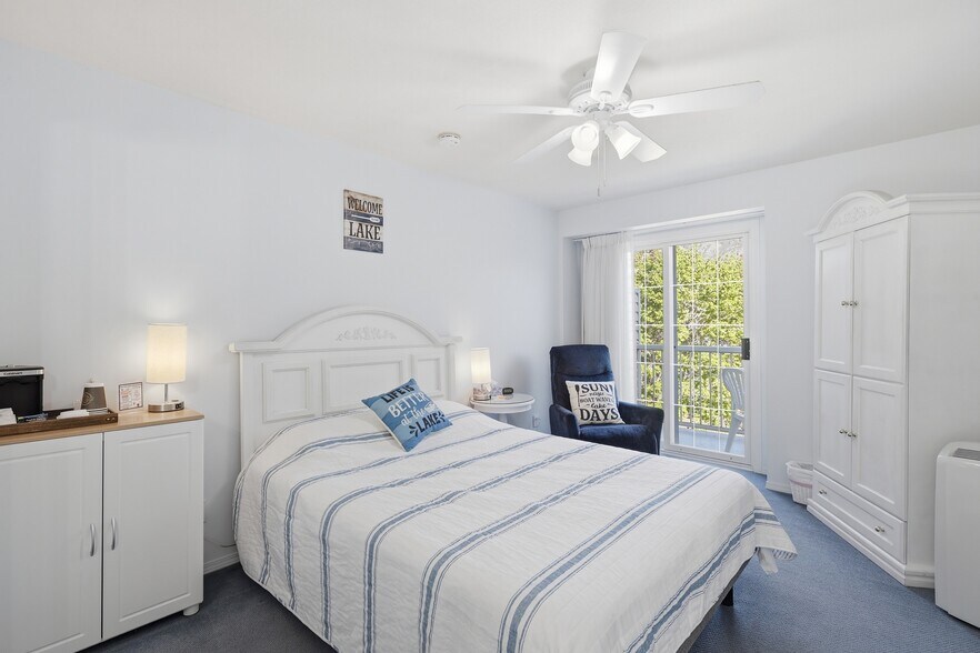 More Photos Of 7001 Savona Access Rd, Thompson-Nicola Hotel For Sale