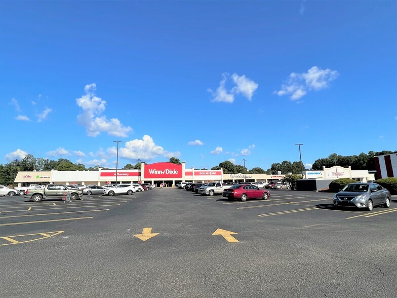 More Photos Of 5306 Us Highway 231, Wetumpka Unknown For Lease