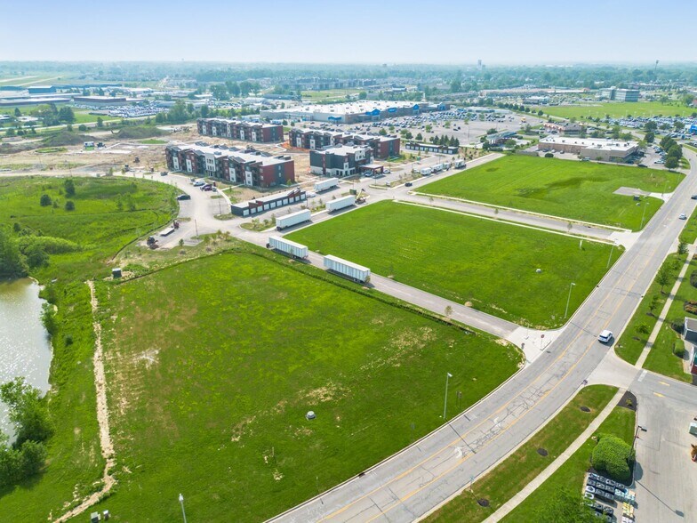 More Photos Of 775 Colemans Crossing Blvd, Marysville Storefront For Lease