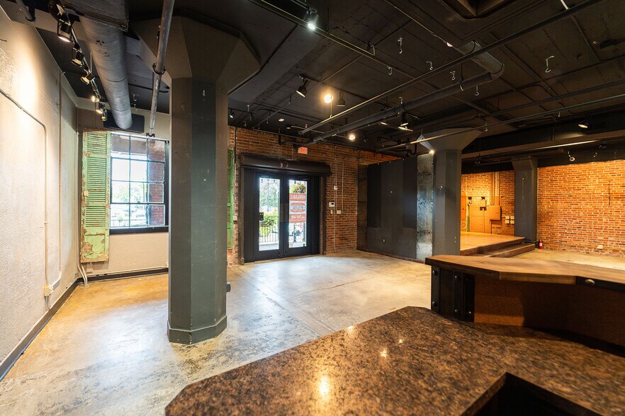 More Photos Of 143 N Rock Island St, Wichita Apartments For Sale