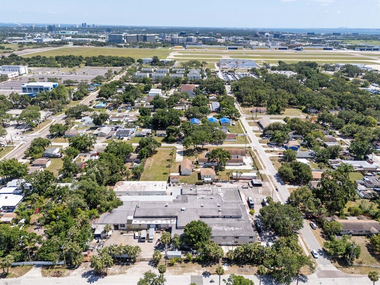 More Photos Of 4214 W Virginia Ave, Tampa Warehouse For Lease