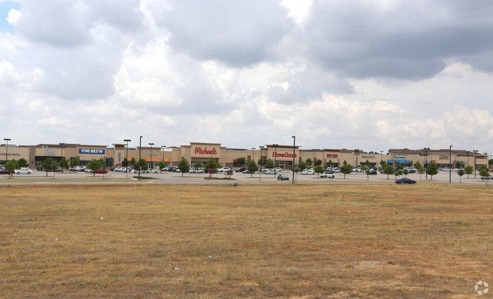 More Photos Of Hwy 121, Euless Unknown For Lease
