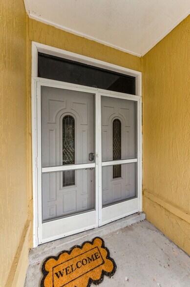 More Photos Of 11748 La Madera Blvd, Port Richey Office For Sale