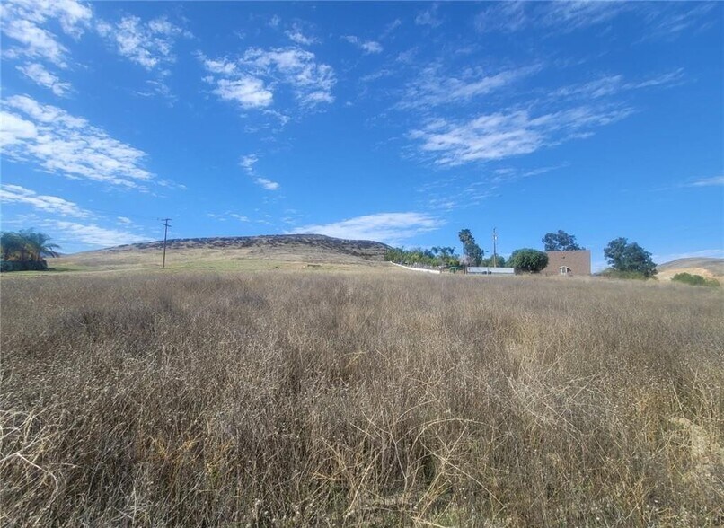 More Photos Of 0 Bunker St., Lake Elsinore Land For Sale