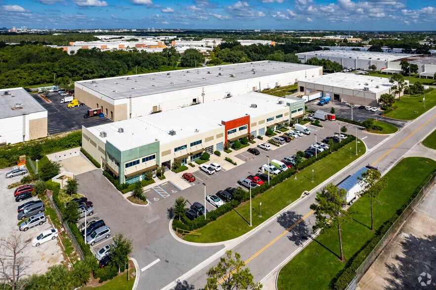 More Photos Of 7330 Exchange Dr, Orlando Warehouse For Sale