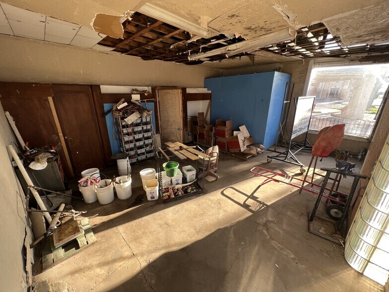 More Photos Of 123 E Grand Ave, Frederick Storefront Retail Office For Sale