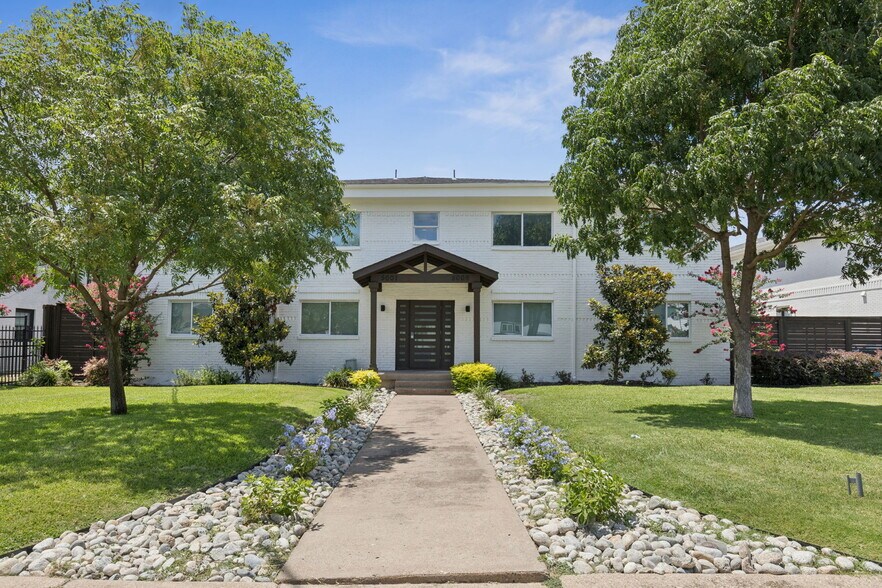 More Photos Of 5015 Bryan St, Dallas Apartments For Sale