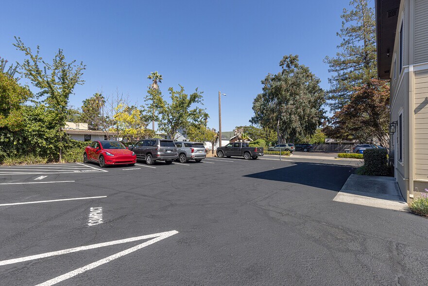 More Photos Of 1778 2nd St, Napa Office For Sale