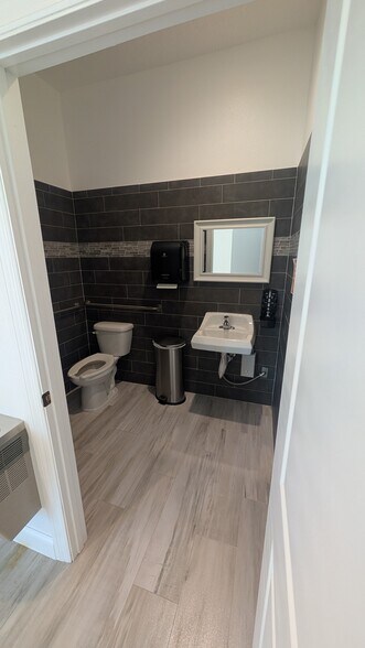 More Photos Of 1743 Agora Cir SE, Palm Bay Office For Lease