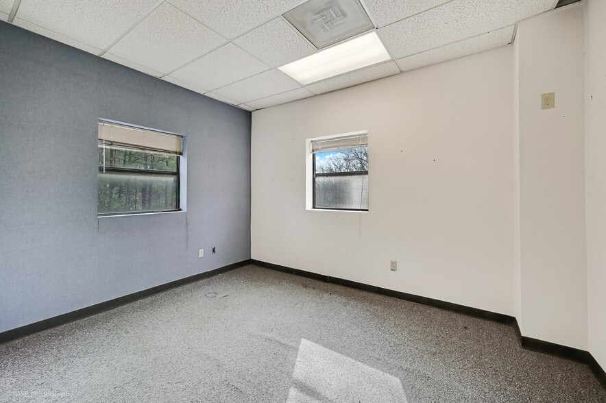 More Photos Of 2762 Caldwell Rd NE, Brookhaven Distribution For Lease