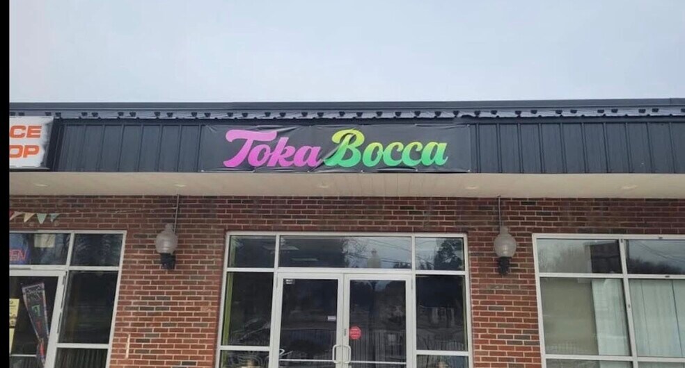 More Photos Of 4452 Commercial Dr, New Hartford Unknown For Lease