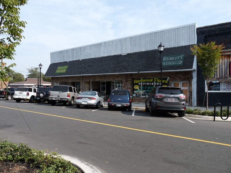 More Photos Of 15-17 S Commerce St, Liberty Storefront For Sale