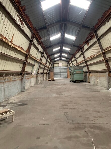 More Photos Of 164 W 1st N, Rexburg Distribution For Lease