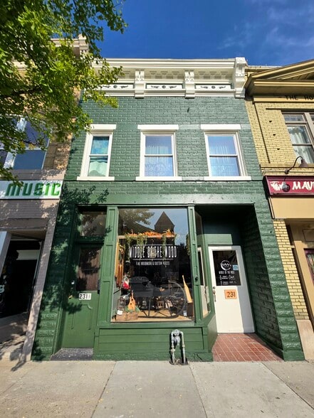 More Photos Of 231 N Main St, Urbana Storefront For Lease