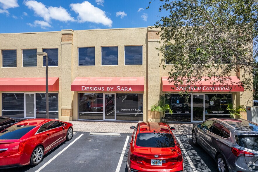 More Photos Of 5405 Taylor Rd, Naples Showroom For Sale