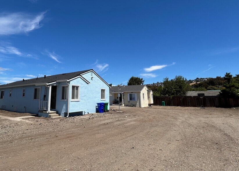 More Photos Of 1496 167th Ave, Ashland Apartments For Sale