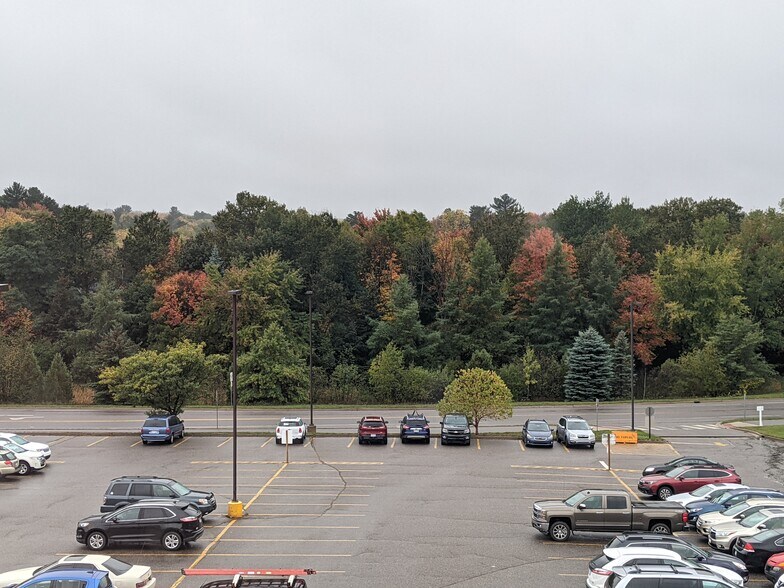 More Photos Of 1414 W Fair Ave, Marquette Medical For Lease