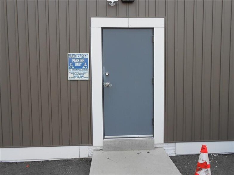 More Photos Of 205 Clairton Blvd, Pittsburgh Office For Lease