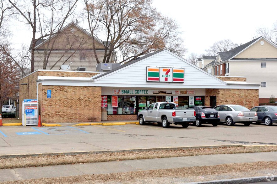 More Photos Of 1230 Redgate Ave, Norfolk Convenience Store For Sale