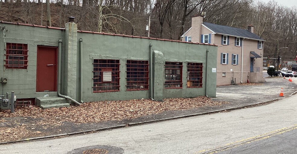 More Photos Of , Bala Cynwyd General Retail For Sale