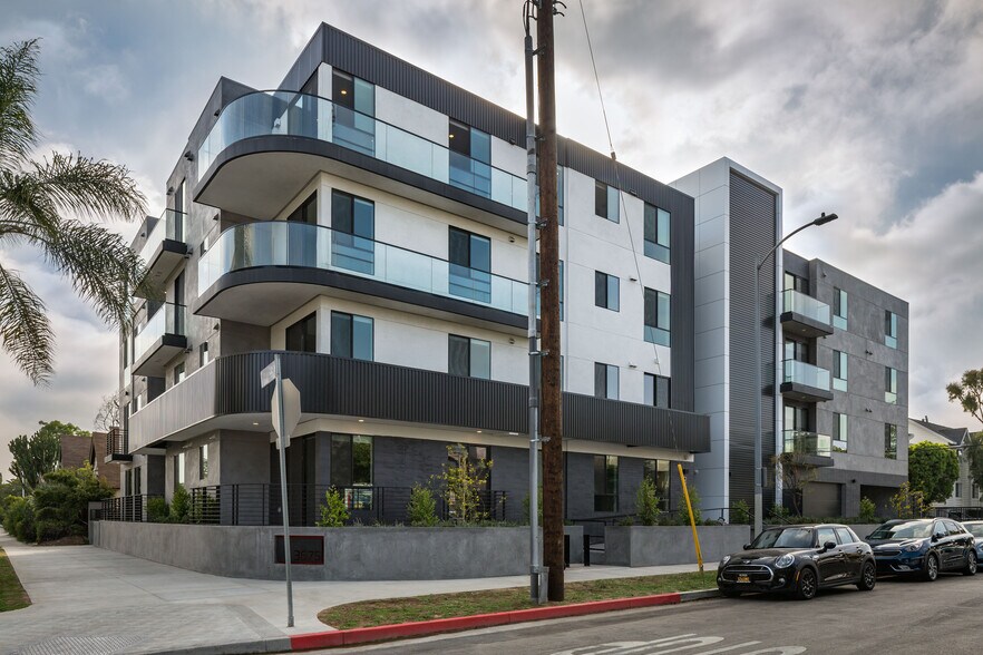 More Photos Of 3675 Dunn Dr, Los Angeles Apartments For Sale