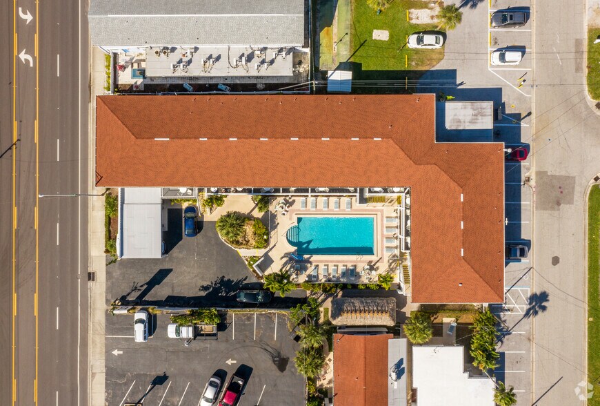 More Photos Of 14711 Gulf Blvd, Madeira Beach Hotel For Sale