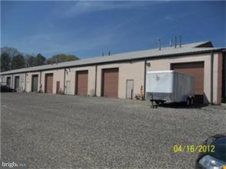 More Photos Of 301-321 Pinedge Dr, Berlin Unknown For Lease