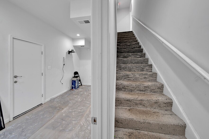 More Photos Of 6653 Washington Blvd, Elkridge Freestanding For Lease