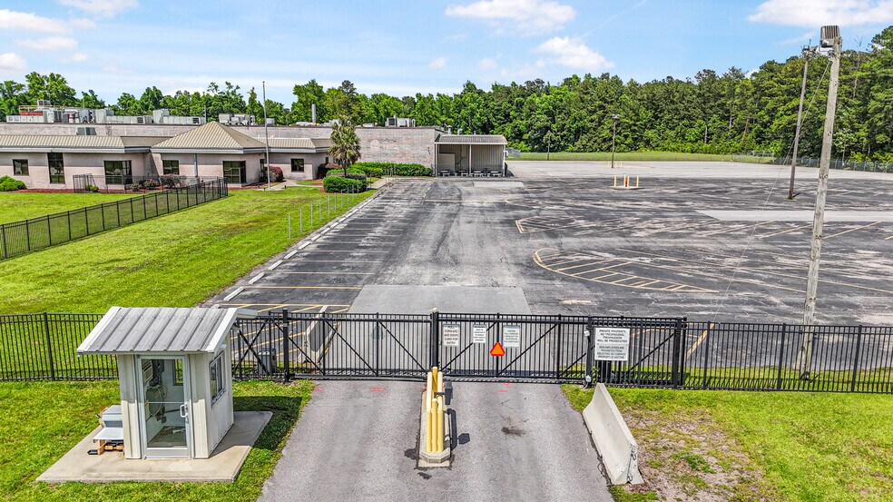 More Photos Of 428 Power House Rd, Moncks Corner Warehouse For Sale