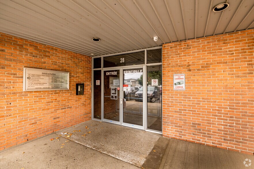 More Photos Of 28 Ch De La Côte-Saint-Louis O, Blainville Office For Lease