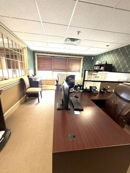 More Photos Of 155 Lafayette Rd, North Hampton Medical For Lease