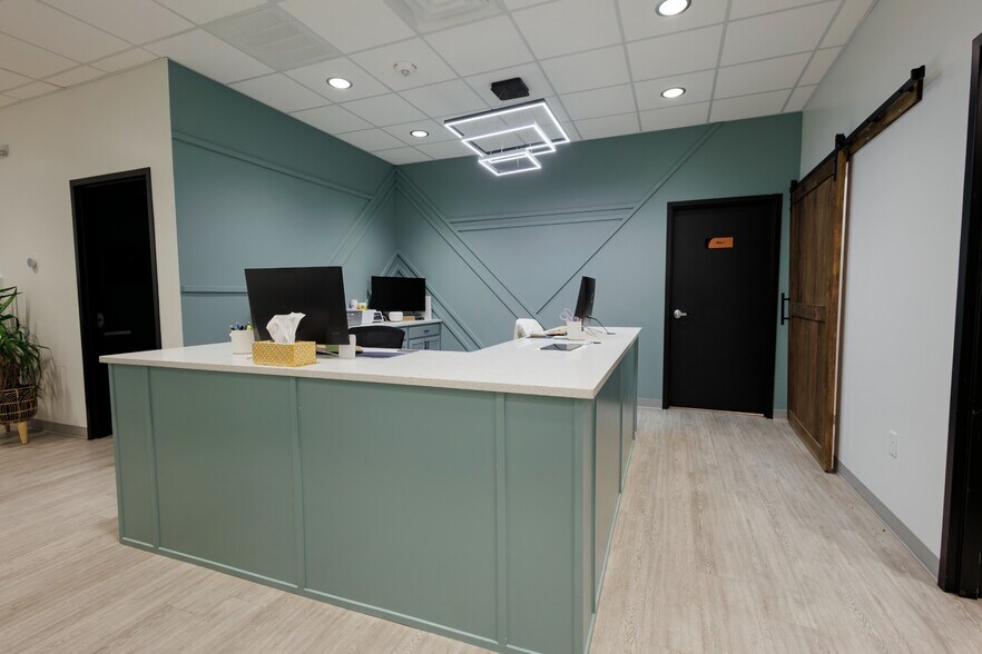 More Photos Of 101 Grant Pl, Lowell Medical For Lease