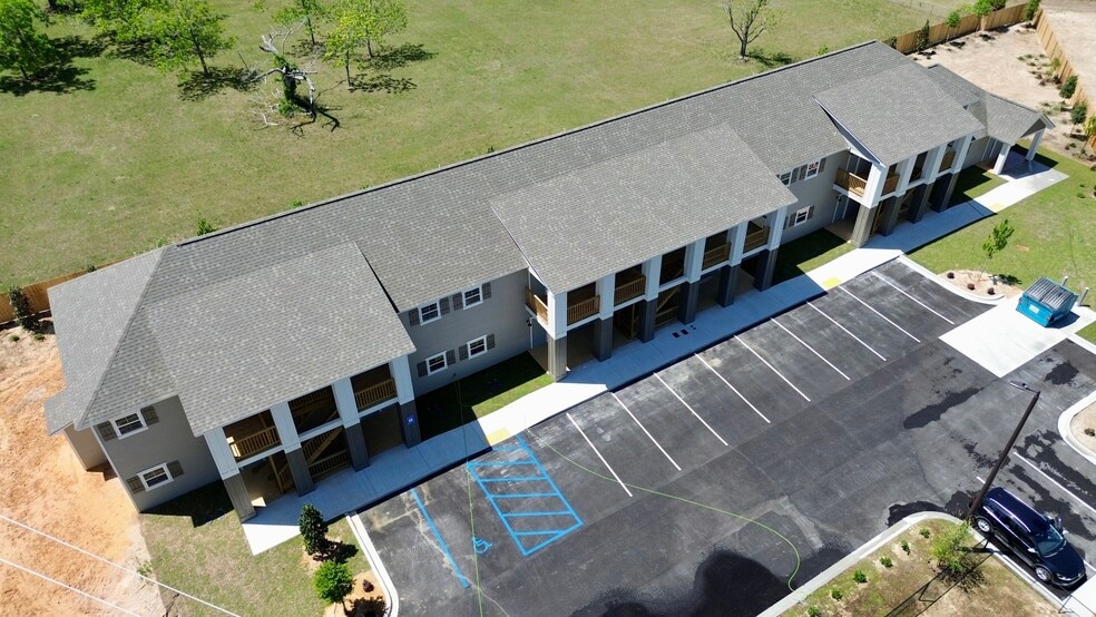 More Photos Of 1604 Lankford Dr, Valdosta Apartments For Sale