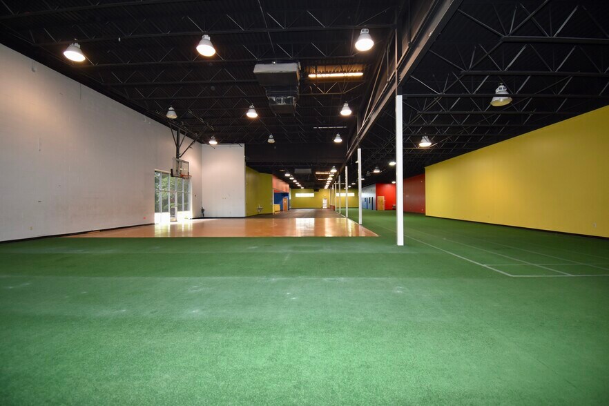 More Photos Of 1721-1751 Vann Dr, Jackson Unknown For Lease