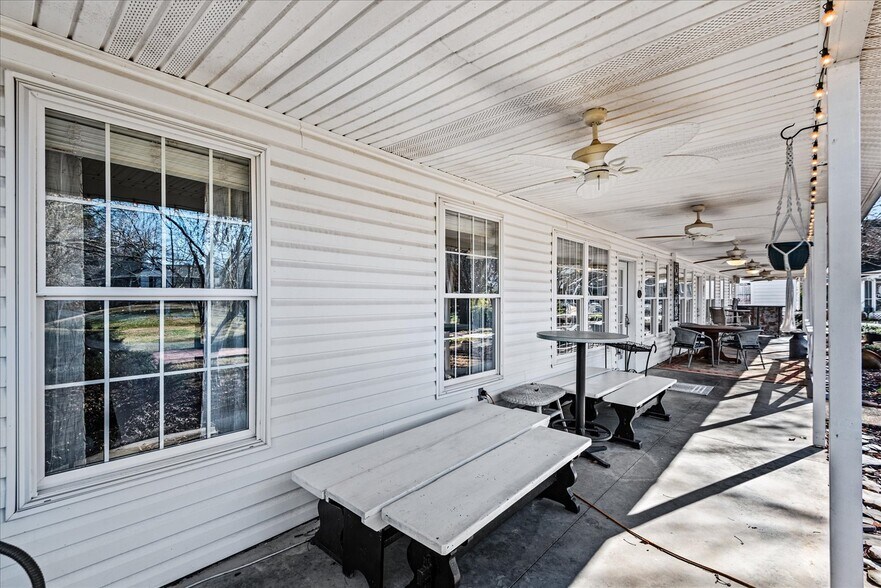 More Photos Of 115 E Broaddus Ave, Bowling Green Apartments For Sale