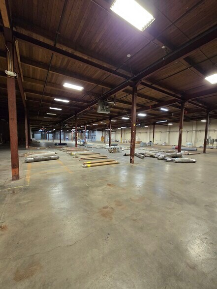 More Photos Of 1600 North Ave W, Missoula Warehouse For Lease