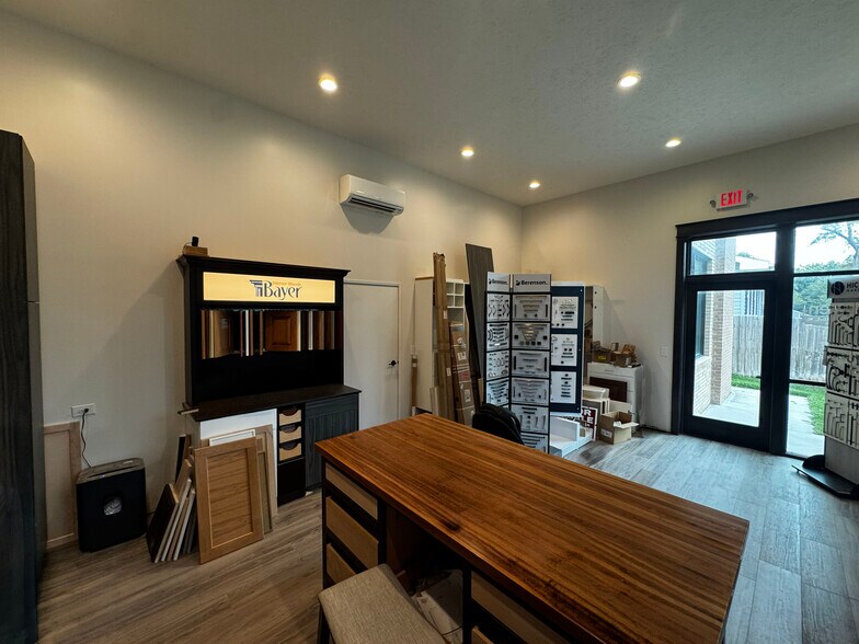 More Photos Of 4830 Pioneers blvd, Lincoln Serviced Offices For Sale
