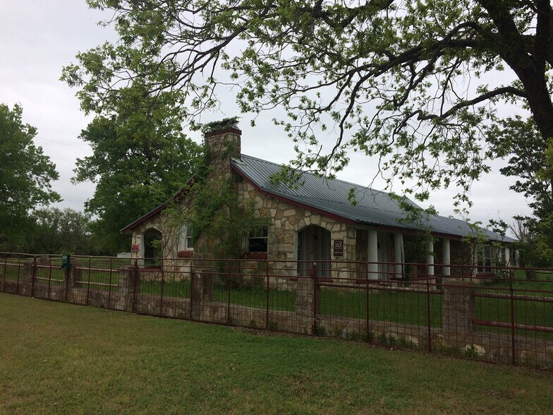 More Photos Of 2519 County Road 323, Liberty Hill Land For Sale