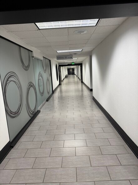 More Photos Of 401 SE 6th St, Evansville Office For Lease