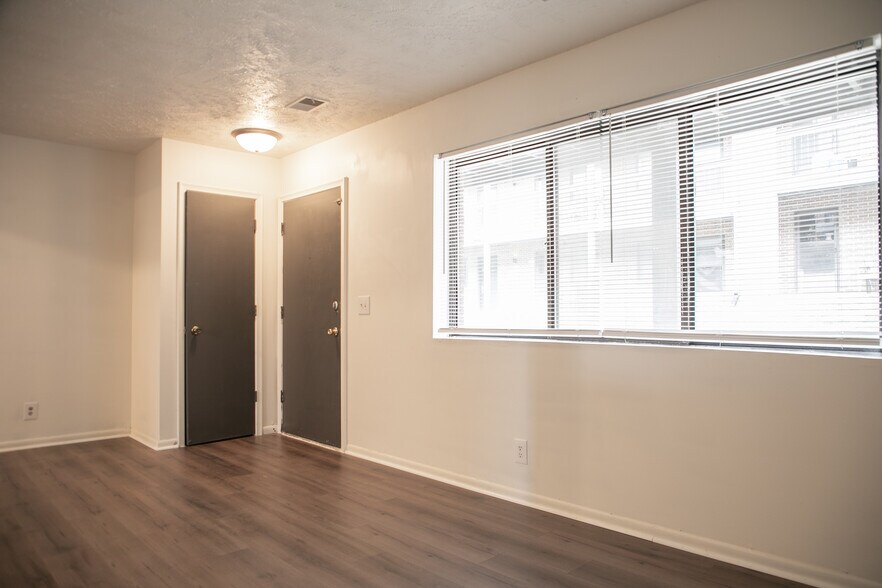 More Photos Of 4206 Frances St, Omaha Apartments For Sale