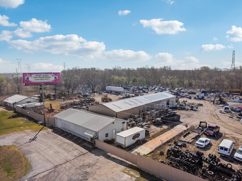 More Photos Of 23780 E Admiral Pl, Catoosa Service For Sale