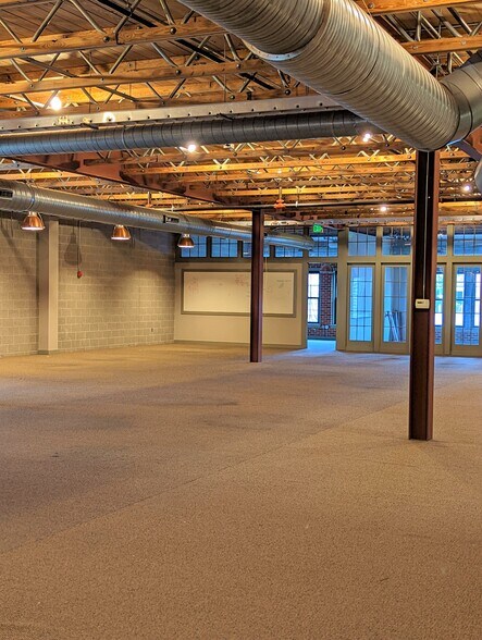 More Photos Of 900 S Wolfe St, Baltimore Office For Sale